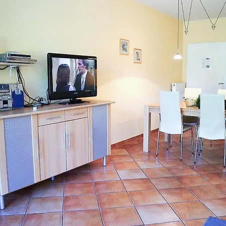 Grosse Mit 2 Slz, Terrasse, Haffblick Дом отдыха Рерик